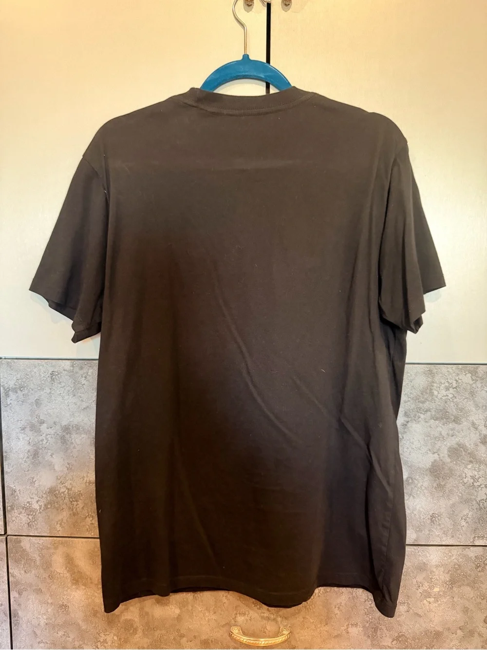 Guess t-shirt - Picture 2 of 2